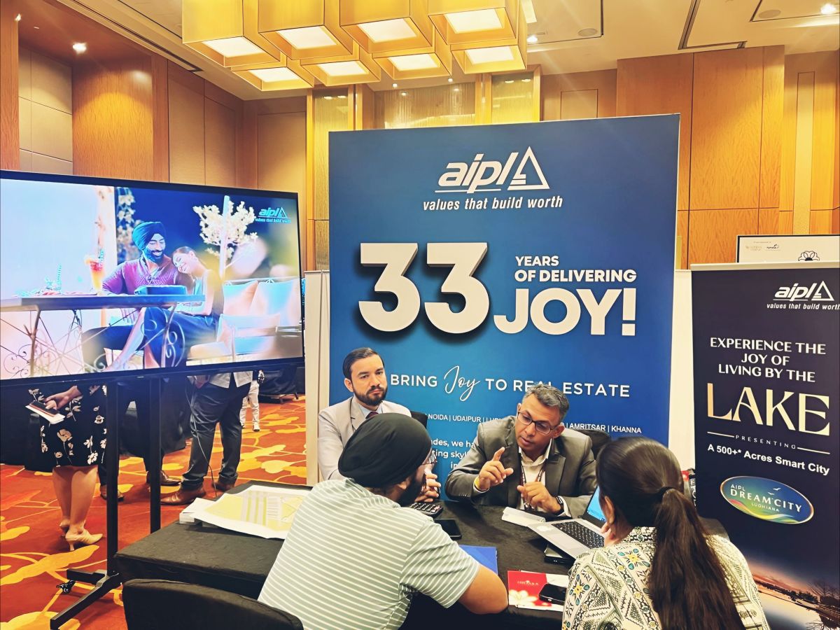 Triumph Estates India Property Expo - Singapore with AIPL